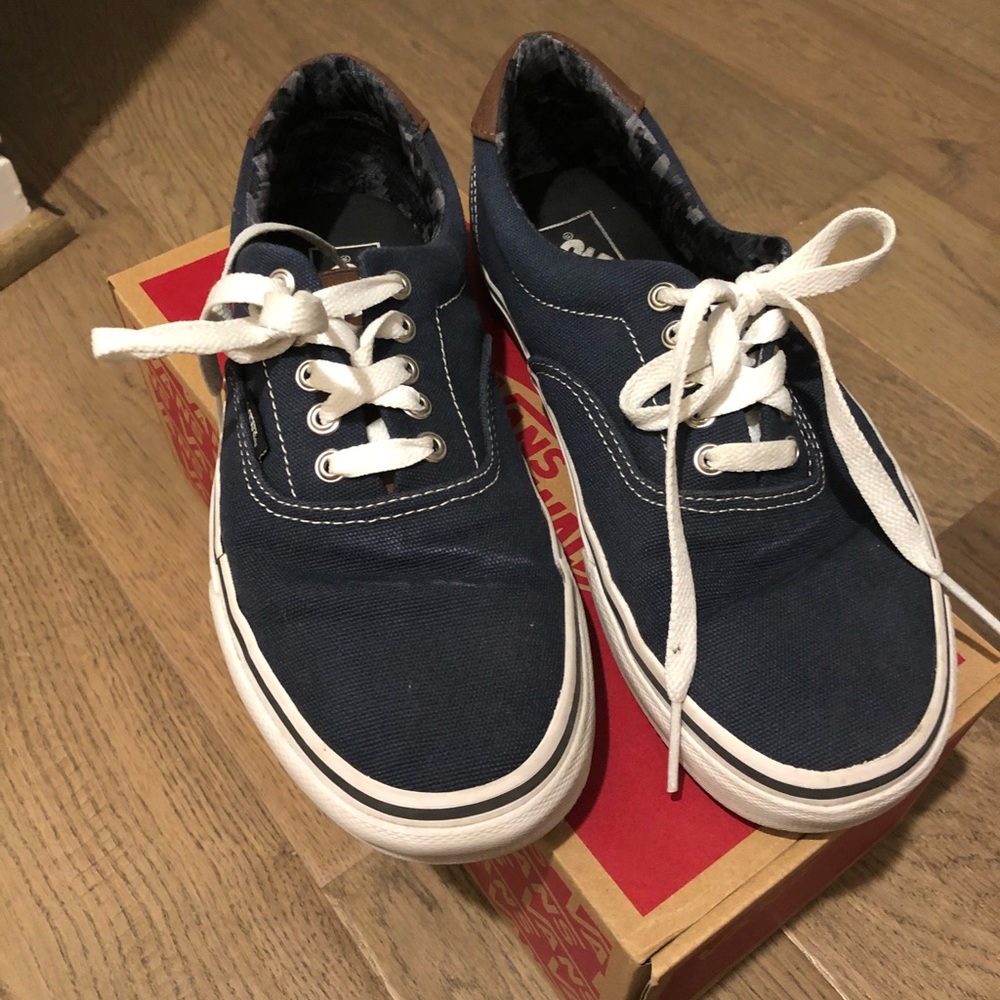 Vans Total Eclipse/camo Men 7 women 8.5